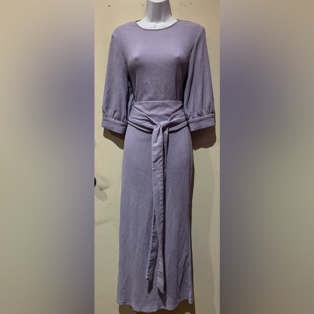 Light summer dress with or without belt.